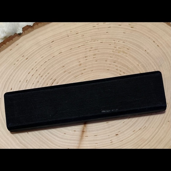 Laura Gayle gold tone Gold sliding charm bracelet NIB - Picture 2 of 4